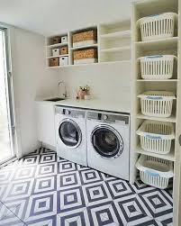 20 Stunning Laundry Room Stylish And Functional Stunning Functional Laundry Room Stu In 2020 Moderne Waschraume Waschkuchenorganisation Waschkuchendesign