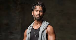 Diese app ist nur im app store für iphone, ipad und apple tv verfügbar. Shahid Kapoor Once Lodged A Police Complaint Against Veteran Actor Raaj Kumar S Daughter For Stalking Harassing Him