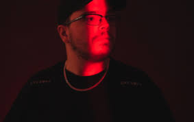 Julie Yeung, Author at Neon Owl