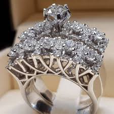 We offers marriage wedding rings products. Shiny 925 Silver White Sapphire Exquisite Bridal Marriage Engagement Ring Set