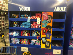 Fortnite chapter 2 may be a refresh of the game, but the challenges are the same as last season. There S Still Plenty Of Kids Shirts At Walmart But The Adult Ones Are Sold Out Fortnitebr
