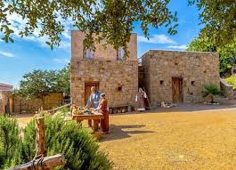 Villagers Busy At Work In Capernaum S First Century Village Www Tammylaneproductions Com Stone Houses Century Village