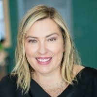 Kristin Clegg's Instagram, Twitter & Facebook