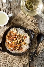 Recipe Chia Seed Breakfast Bowl Using Chia Seeds Almond Milk Bananas Vanilla Extract Cinnamon For Toppings Buckwheat Groats Raisins Bien Manger Recettes De Cuisine Et Nourriture