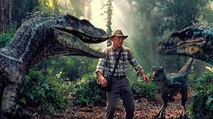 A new theme park, built on the original site of jurassic park, creates a genetically modified hybrid dinosaur, the indominus rex, which escapes containment and goes on a killing spree. Jurassic Park Saga Als Die Dinos Wirklich Laufen Lernten Syfy Deutschland