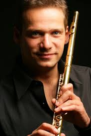 Mascolo Flute Center & Estudantes de Flauta: Mozart, Flute and Harp  Concerto in C major, K.299. Flautista Walter Auer