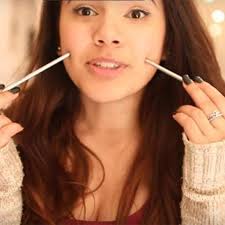 Chin dimples are caused by an underlying cleft in the bone of the chin, the reason for which is argued among professionals. How To Get Dimples Naturally Quick Ways To Get Dimples Like Shah Rukh Khan Deepika Padukone And Alia Bhatt Without Surgery India Com