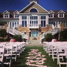 Glen Oaks Country Club West Des Moines Ia Floral Decor Saley Nong Iowa Wedding Venues Country Club Wedding Glen Oaks