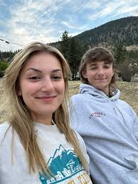 Hey, this is our private Animal Sanctuary farm, in Huby, near York We are  Tracy and Gary, and over the years have managed to collect 😆 unwanted  animals that we have rescued /