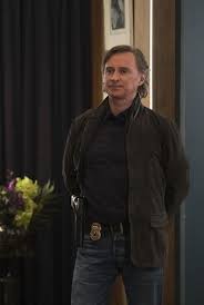When 'once upon a time' first started it was highly addictive and made the most of a truly great and creative premise. Once Upon A Time Es War Einmal Bild Robert Carlyle 16 Von 1184 Filmstarts De