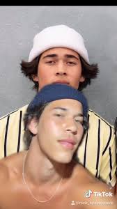 Help me find him! #dopplgänger #greenscreen #beautyhaul