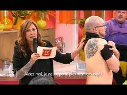 Minimaliste, graphique ou classique, nombreuses sont les possibilités de motifs à se faire tatouer. C Est Mon Choix Aidez Moi Je Ne Supporte Plus Mon Tatouage Youtube