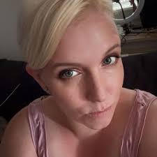 Holt den UFO JOGHURT (FRUFOO) wieder zurück