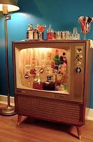 Bar Aus Altem Tv Und Vielen Weiteren Upcycling Ideen Fur Haus Garten Altem Garten Ideen Upcyclin Home Bar Decor Retro Home Vintage Industrial Furniture