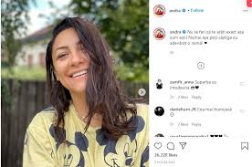 Ajunsa la varsta de 40 de ani, monica barladeanu se lauda cu un. Andra Complet NemachiatÄƒ In FaÈ›a Fanilor Nu Te Feri SÄƒ Te ArÄƒÈ›i Exact AÈ™a Cum EÈ™ti Imaginea Care A Strans Zeci De Mii De Aprecieri