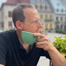 In happy news: This is Zachary Stringer. One of the more inspirational  people I met thru @60minutes. He was convicted as a kid of killing his  brother w a Remington 700. But,