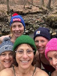 Monica Simonsen's Instagram, Twitter & Facebook