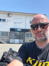 when your goal is to shop directly in their store and shake hands with João  and all the staff. thanks Thork Racing