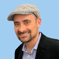 Civic Media Pioneer Builds Trusted Information Source for Immigrants