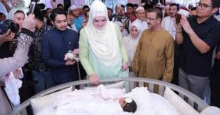 Malaysia's sweetheart dato' sri siti nurhaliza has given birth to a baby girl! Photos Meet Siti Aafiyah The Adorable And Cute First Born Daughter Of Siti Nurhaliza
