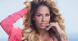 She's appeared on the popular variety show aqui se habla español (here we speak spanish). Mujeres Del Facebook 2 Kae Hernandez