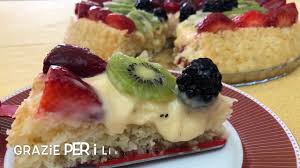 Bagna al limoncello chi mi conosce sa che raramente uso bagne alcoliche. Torta Baba Al Limoncello E Frutta Fruit Baba Cake With Lemon Cream Youtube