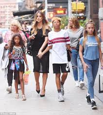 Heidi klum is a german supermodel turned television personality known for her appearances on popular tv shows like 'project runway' and 'america's got talent.' Heidi Klum With Kids After Appearing On The Tonight Show Daily Mail Online