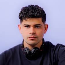 How to compliment the DJ: 1. Your set was amazing 2. I love your selection  3. Any version of a *bass face* 4. I was suppoaed to be home at [4 hours