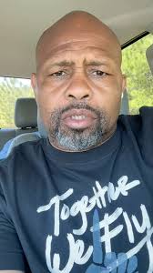 Man there's nothing like lake fishing at home. Peaceful in retirement.