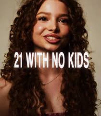 Sundaykalorgaras Pictures with Her Birds