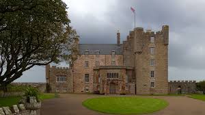 The castle of mey the queen mother acquired the castle of mey, the most northerly inhabited castle on the british mainland, in 1952. Castle Of Mey Die Alte Dame Und Das Meer