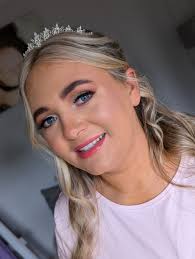 Profile for Carolyn Ennis Makeup Specialist