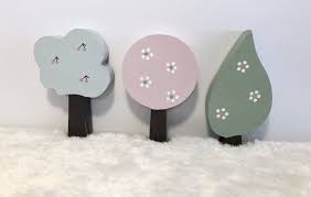 Holzbaume In 2020 Holzbaum Kinderzimmer Deko Pusteblume
