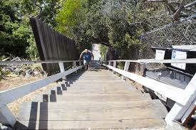 On this trek, you will see panoramic views of downtown los angeles, the hollywood sign, the griffith observatory, lake hollywood, a castle or two, and a mosaic of perfectly designed homes. Santa Monica Stairs Things To Do In Santa Monica Los Angeles