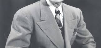 Todo Bom Pensador Compreende Que Ha Outros Mundos A Conquistar Que Estamos Entrando Numa Nova Era De Evolucao De Experiencia De Analise E Acredita Que Todo Homem E Capaz De Fazer Tudo