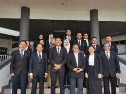 Mahkamah sesyen mempunyai bidang kuasa pengadilan jenayah bagi semua kesalahan, kecuali kesalahan yangmembawa hukuman mati. Malacca Bar Mesyuarat Perjumpaan Jawatankuasa Peguam Facebook