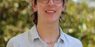 Anna Ware's Instagram, Twitter & Facebook