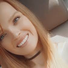 Cassandra Passmore's Instagram, Twitter & Facebook