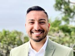 Alan Silas's Instagram, Twitter & Facebook