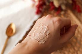 Gommage Maison Ma Recette Exfoliante Et Nourrissante Manayin Gommage Maison Gommage Gommage Corps Maison