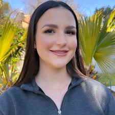 I've been doing a lot of makeup work lately... Most of it goes  unphotographed, whether it's due to time constraints, forgetfulness, or my  lack of photography skills. Despite not always having visual