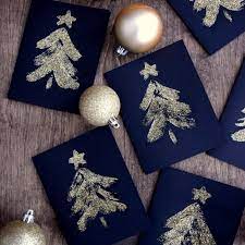 Heat it with a heat gun, it goes very sticky, add the gilding flakes to cover the image. Pin On Xmas