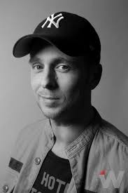 How Ryan Tedder Secretly Taped 'Top Gun: Maverick' to Write the Hit 'I  Ain't Worried'