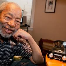 Chuck Davis (@roshidude)