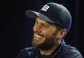 A Scruffy Look For Tom Brady The Boston Globe Tom Brady Calf Injury Brady