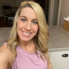 Krystal Maines's Instagram, Twitter & Facebook