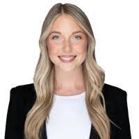 Allie Smyth's Instagram, Twitter & Facebook