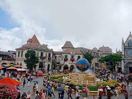 Siêu phẩm cây cầu vàng đà nẵng trên đỉnh bà nà hill vừa được trình làng thơ mộng khiến cánh báo giới quốc tế không ngớt lời ca ngợi. Ba Na Hills Gia Ve Má»›i Nháº¥t 2020 Kinh Nghiá»‡m Bá» Tui Khi Ä'i Du Lá»‹ch