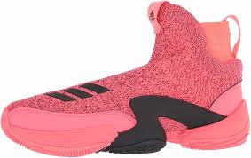 Basketball shoes are designed with the player's movements in mind, so they often feature rubber outsoles with herringbone or multidirectional patterns that support lateral and linear movements and. 10 Pink Basketball Shoes Save 31 Runrepeat
