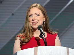 Secretary of state hillary clinton and former u.s born on february 27, 1980, in little rock, arkansas, chelsea clinton spent part of her youth as a. What Chelsea Clinton Is Doing Now 2018 What Does Chelsea Clinton Do